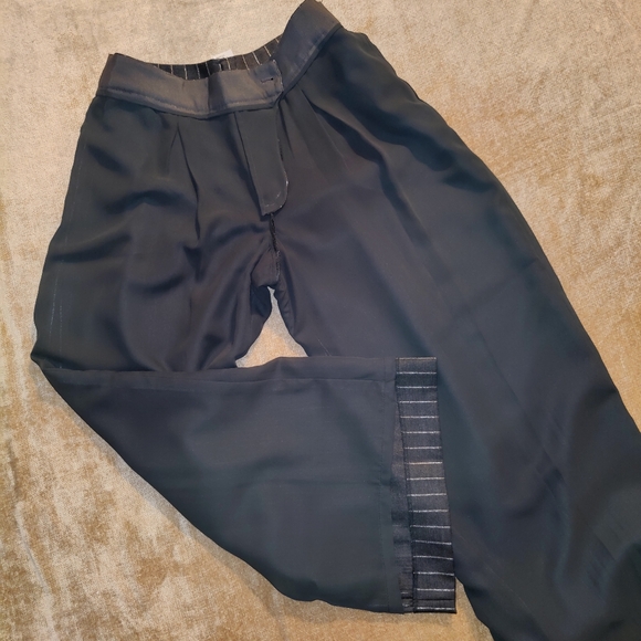 Armani Collezioni Silver Pin Strip Dark Gray Wide Leg Pants, Size 10 - Picture 10 of 13